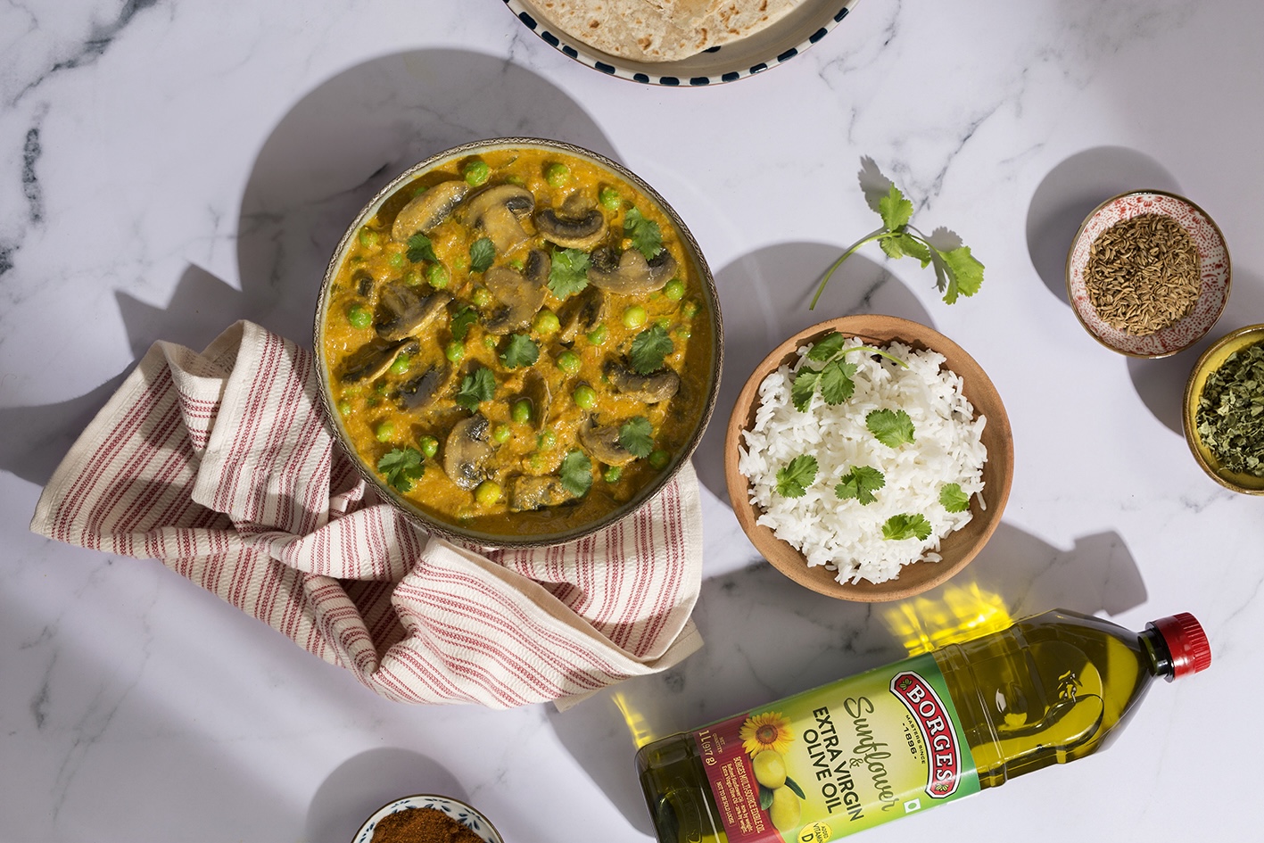 Peas & Mushroom curry - Borges India