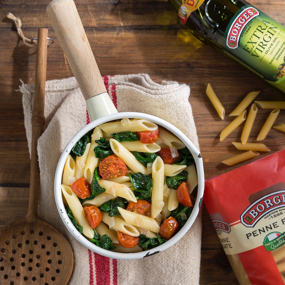 One-pot tomato spinach penne - Borges India