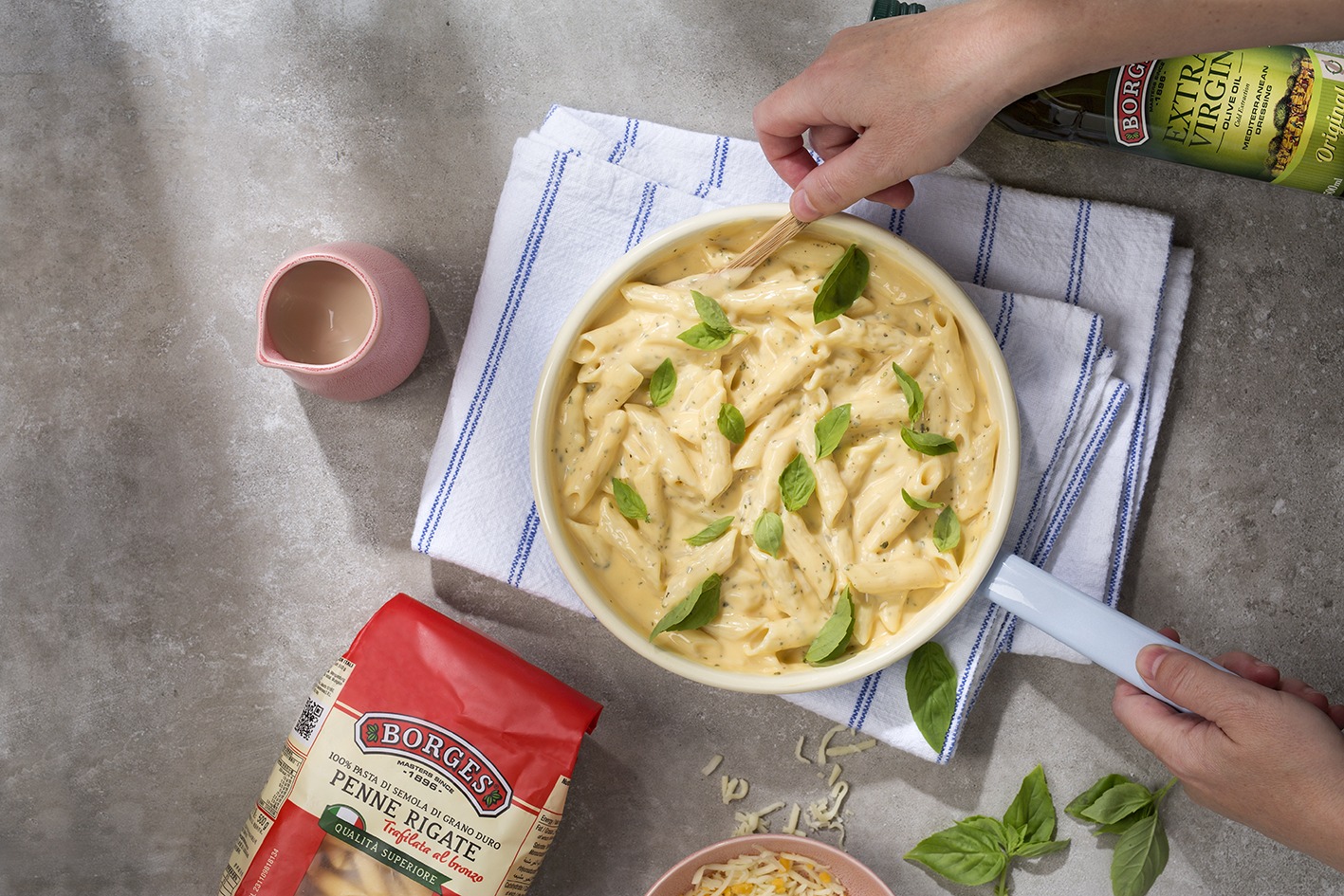 Cheesy pasta - Borges India