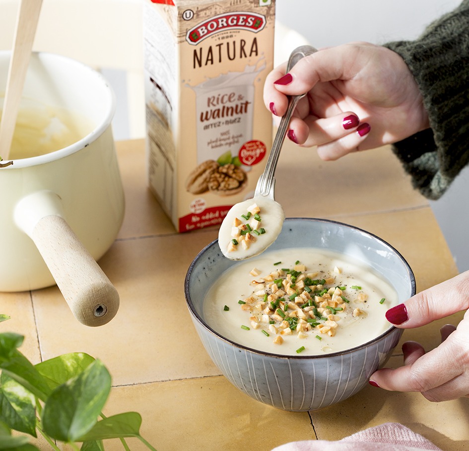 Cream of Cauliflower Soup with Almond Milk - Borges India