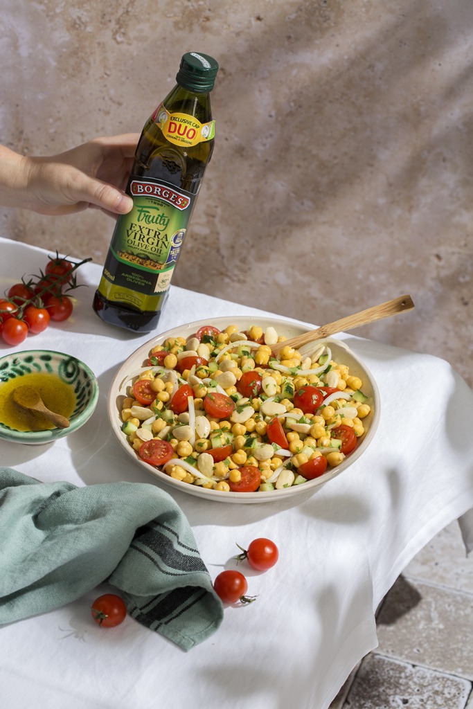 Chickpea Salad with Crunchy Almonds