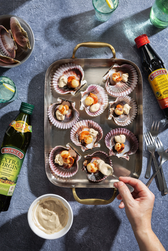 Grilled Scallops with Garlic Mayonnaise