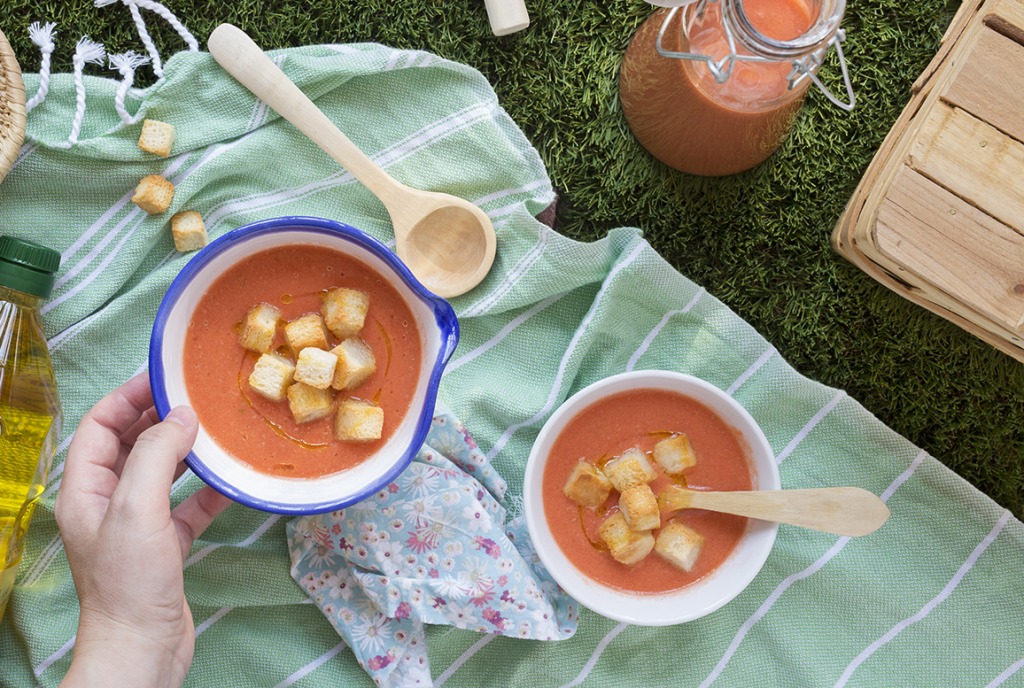 Gazpacho served in two bowls with croutons