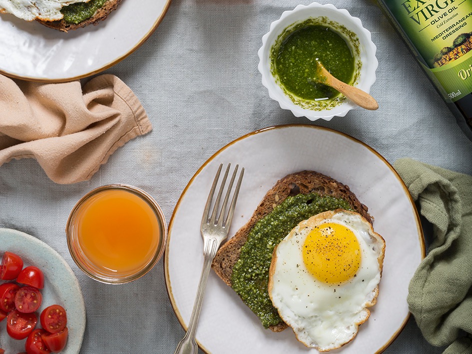 Toast with Pesto and Eggs