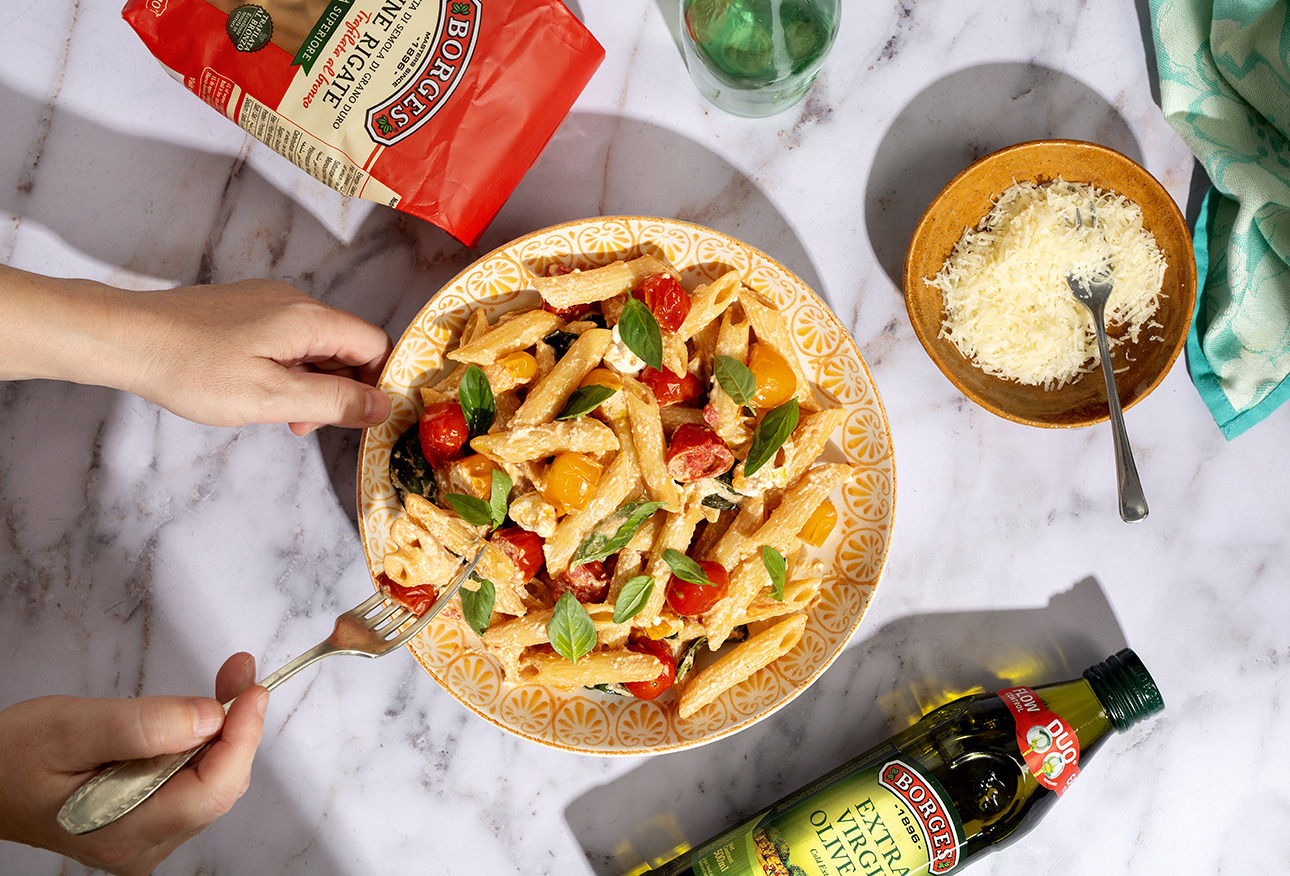 Fresh Pasta with Tomato and Ricotta